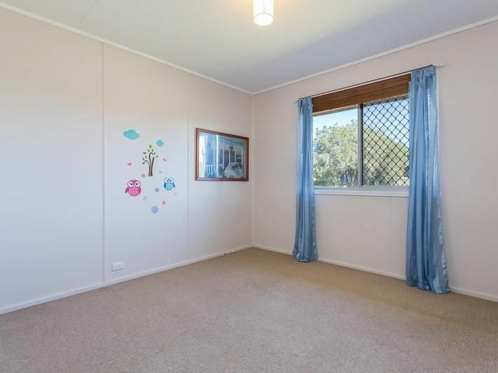 Photo - 30 Rudge Street, Woodridge QLD 4114 - Image 5