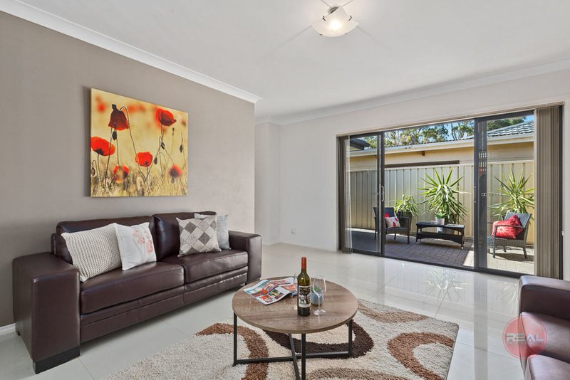 Photo - 30 Rugby Street, Dover Gardens SA 5048 - Image 6