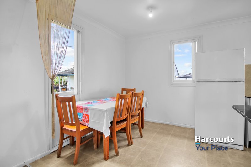 Photo - 30 Runcorn Avenue, Hebersham NSW 2770 - Image 5