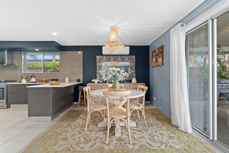 Photo - 30 Saleng Crescent, Warana QLD 4575 - Image 12