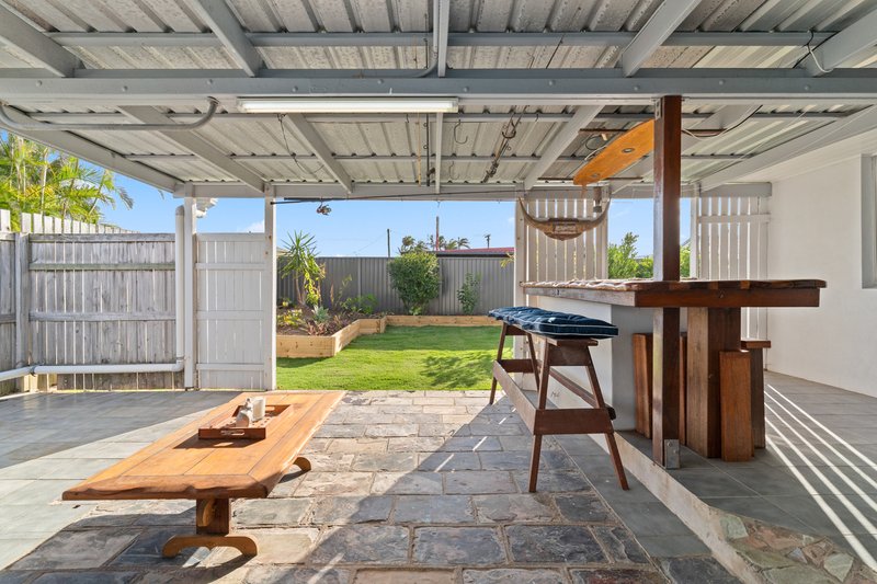 Photo - 30 Saleng Crescent, Warana QLD 4575 - Image 19