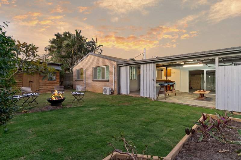 Photo - 30 Saleng Crescent, Warana QLD 4575 - Image 24