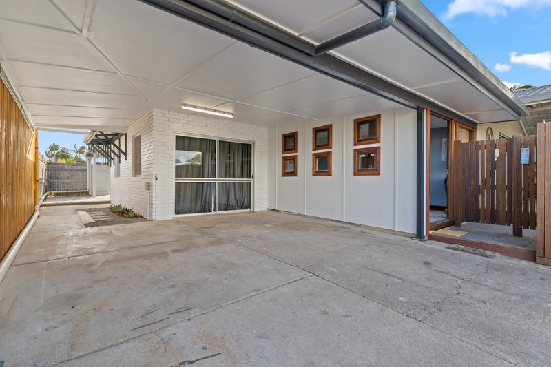 Photo - 30 Saleng Crescent, Warana QLD 4575 - Image 28