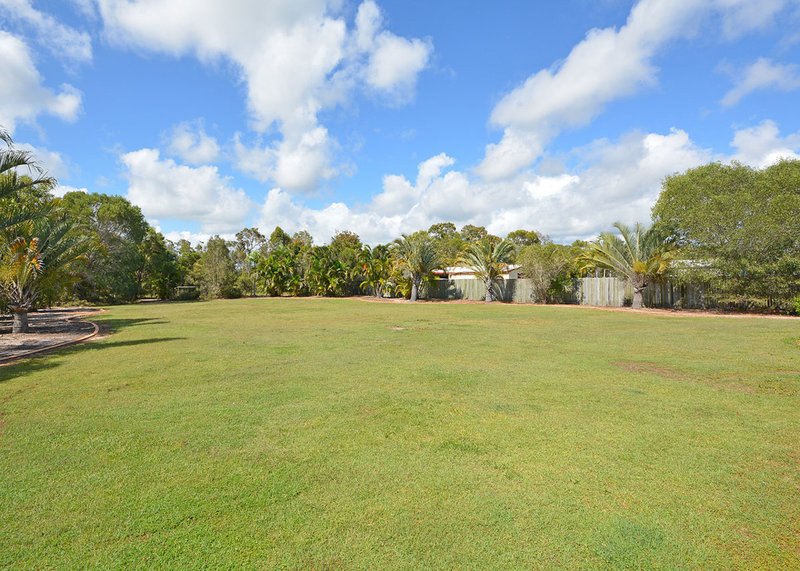 Photo - 30 Sandalwood Drive, Wondunna QLD 4655 - Image 3