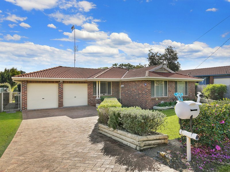 Photo - 30 Scenic Circle, Budgewoi NSW 2262 - Image 2