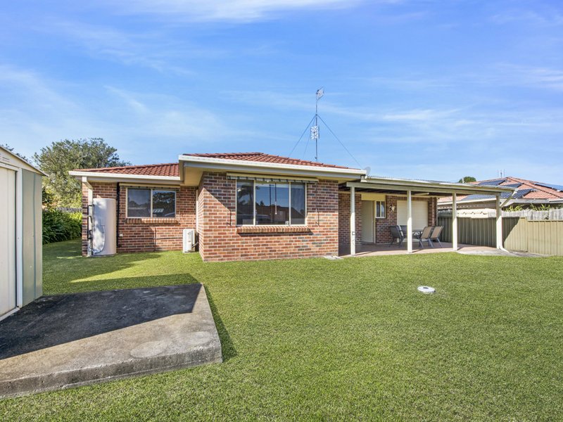 Photo - 30 Scenic Circle, Budgewoi NSW 2262 - Image 8