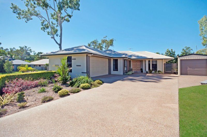 30 Seabrook Circuit, Bushland Beach QLD 4818