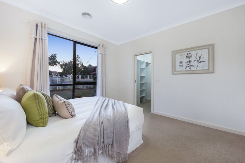 Photo - 30 Seaview Crescent, Mulgrave VIC 3170 - Image 9