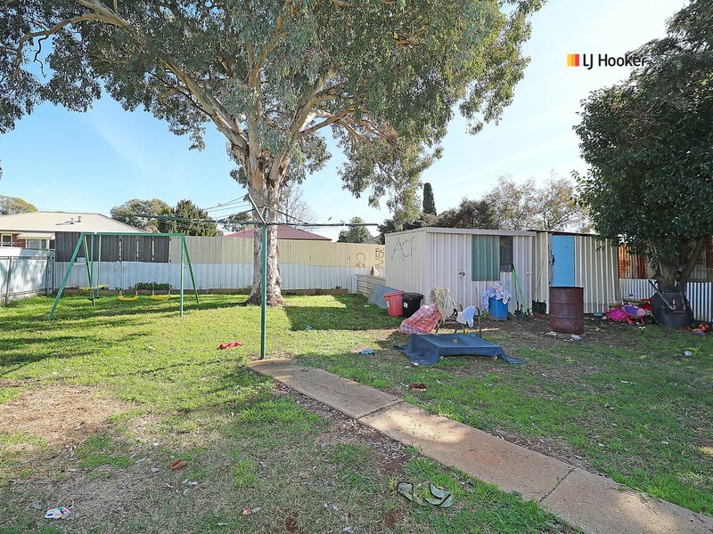 Photo - 30 Sepik Road, Ashmont NSW 2650 - Image 10