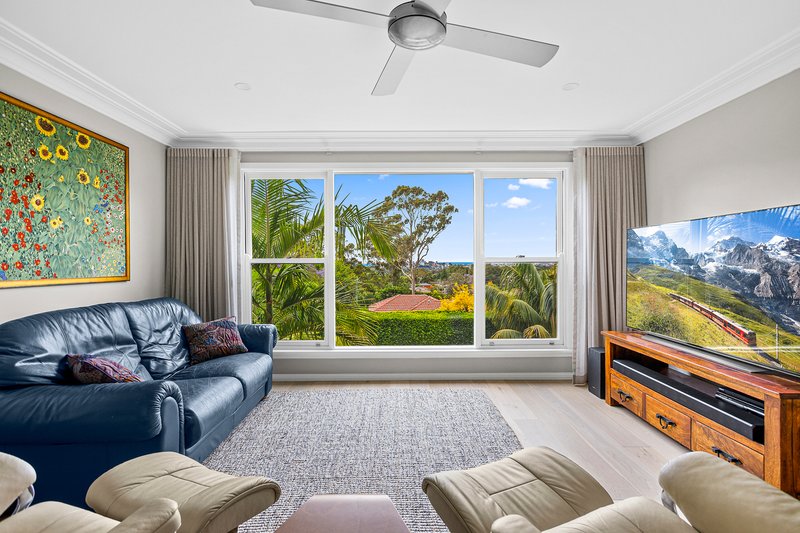 Photo - 30 Shoobert Crescent, Keiraville NSW 2500 - Image 6