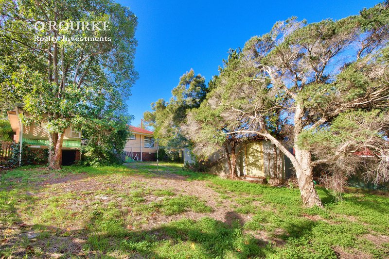 Photo - 30 Silverwood Street, Morley WA 6062 - Image 2