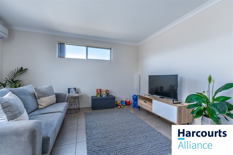 Photo - 30 Skysail Avenue, Alkimos WA 6038 - Image 11