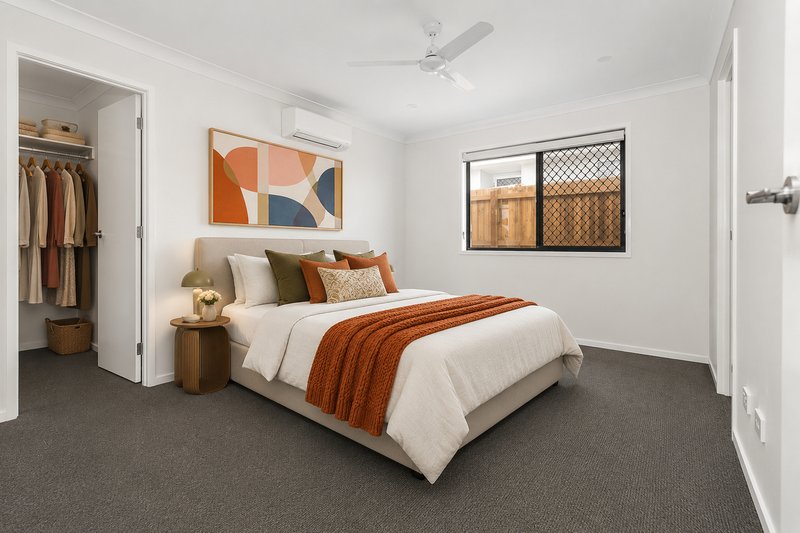 Photo - 30 Somerville Circuit, Park Ridge QLD 4125 - Image 5