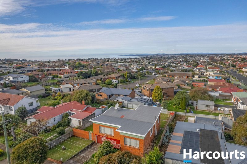 Photo - 30 Sorell Street, Devonport TAS 7310 - Image 4