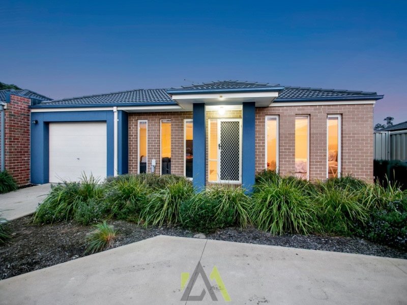 30 Southampton Drive, Langwarrin VIC 3910