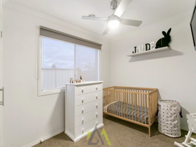 Photo - 30 Southampton Drive, Langwarrin VIC 3910 - Image 7