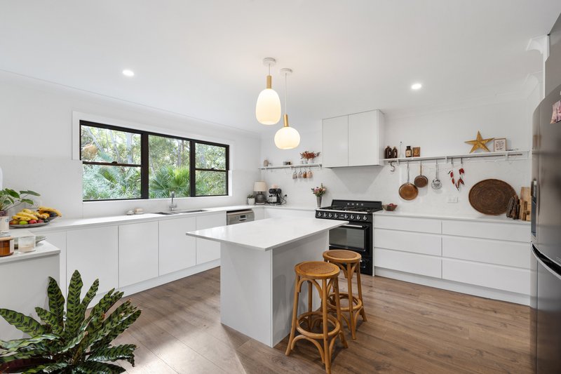 Photo - 30 Southview Avenue, Stanwell Tops NSW 2508 - Image 6