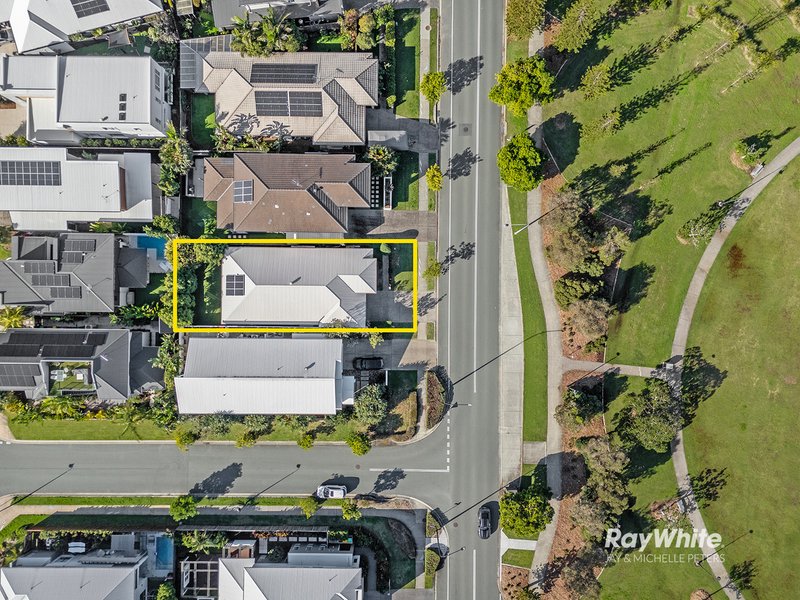 Photo - 30 Spinnaker Boulevard, Newport QLD 4020 - Image 31