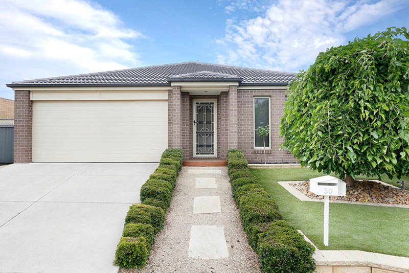 30 Springwater Drive, Lara VIC 3212