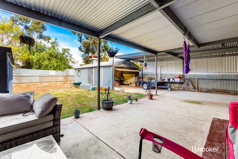 Photo - 30 Stakes Crescent, Elizabeth Downs SA 5113 - Image 14