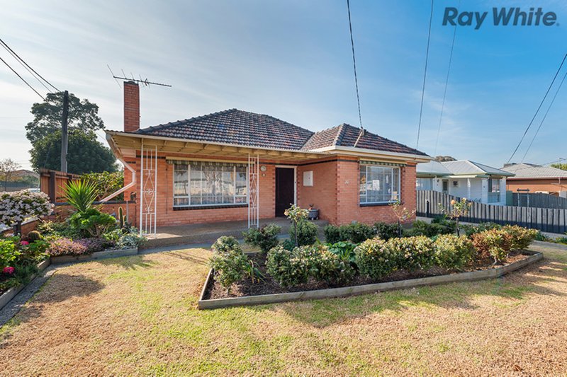 Photo - 30 Station Avenue, St Albans VIC 3021 - Image 2