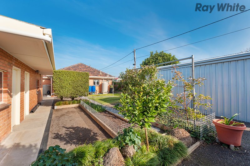 Photo - 30 Station Avenue, St Albans VIC 3021 - Image 8