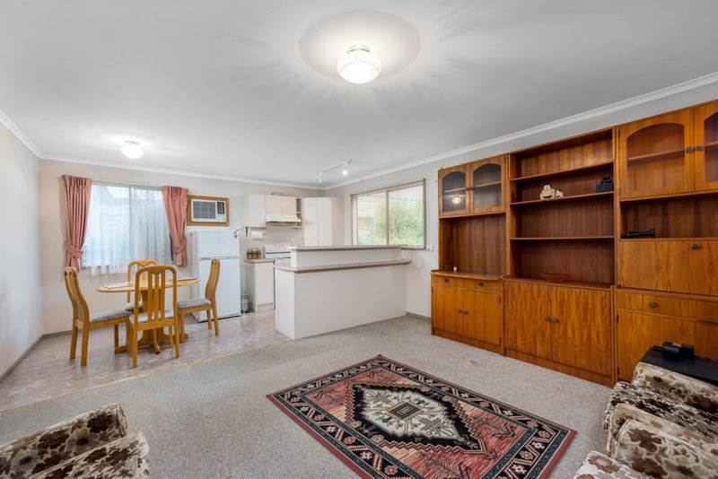 Photo - 30 Station Road, Rosanna VIC 3084 - Image 6