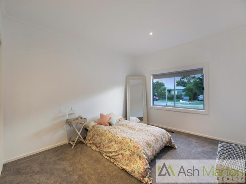 Photo - 30 Station Street, Lang Lang VIC 3984 - Image 12