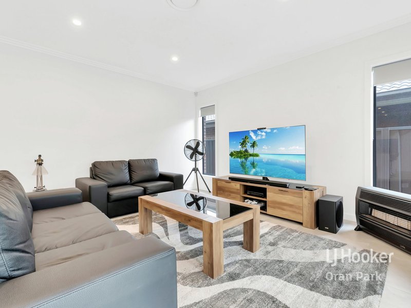 Photo - 30 Steward Drive, Oran Park NSW 2570 - Image 5