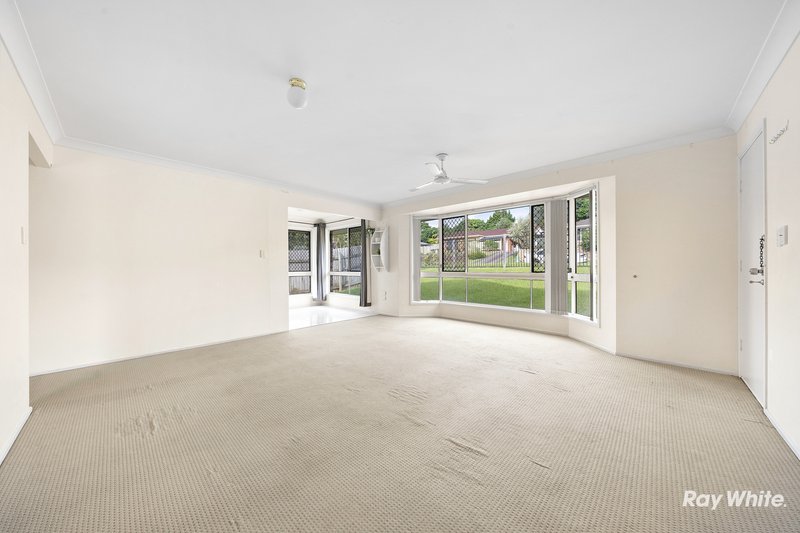 Photo - 30 Stoten Street, Eagleby QLD 4207 - Image 4