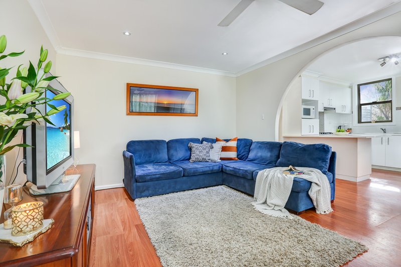 30 Stratford Road, Unanderra NSW 2526