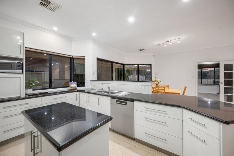 Photo - 30 Success Crescent, Salter Point WA 6152 - Image 3