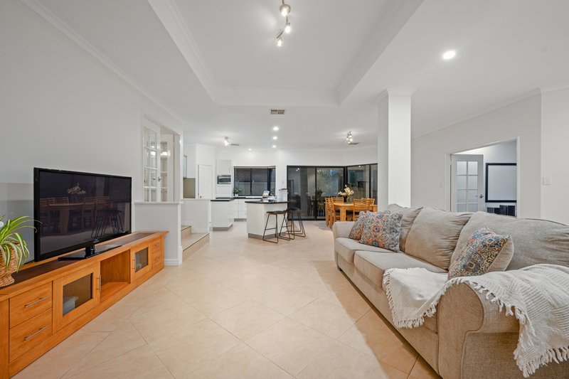 Photo - 30 Success Crescent, Salter Point WA 6152 - Image 7
