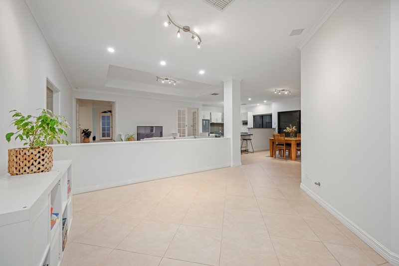 Photo - 30 Success Crescent, Salter Point WA 6152 - Image 9
