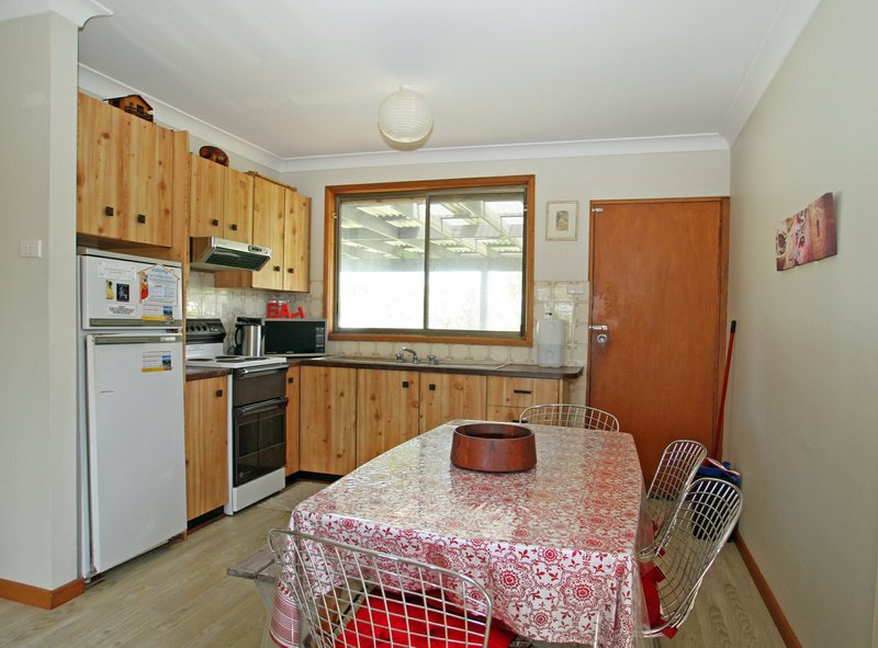 Photo - 30 Surfway Avenue, Berrara NSW 2540 - Image 7