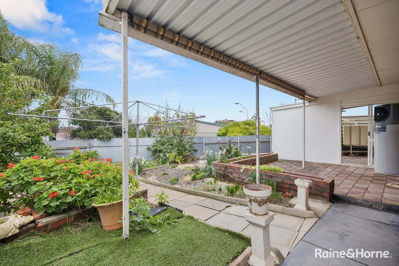Photo - 30 Surrey Parade, Morphett Vale SA 5162 - Image 12