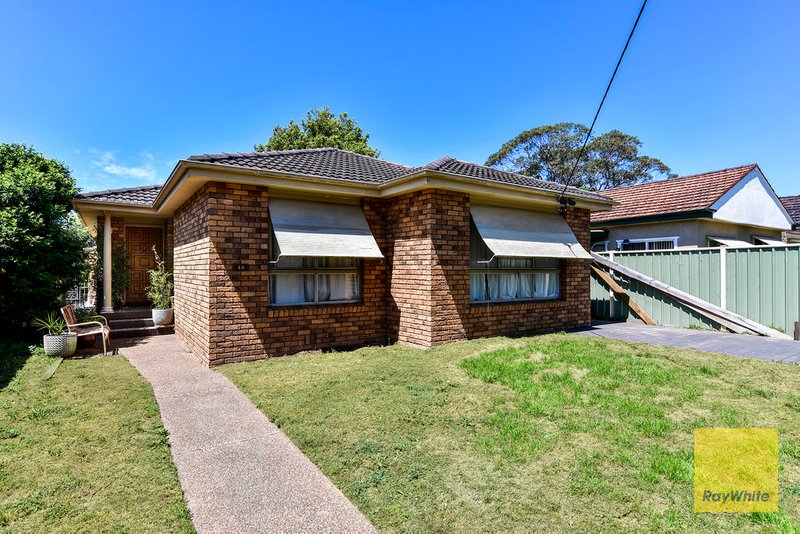 Photo - 30 Sydney Avenue, Umina Beach NSW 2257 - Image 3