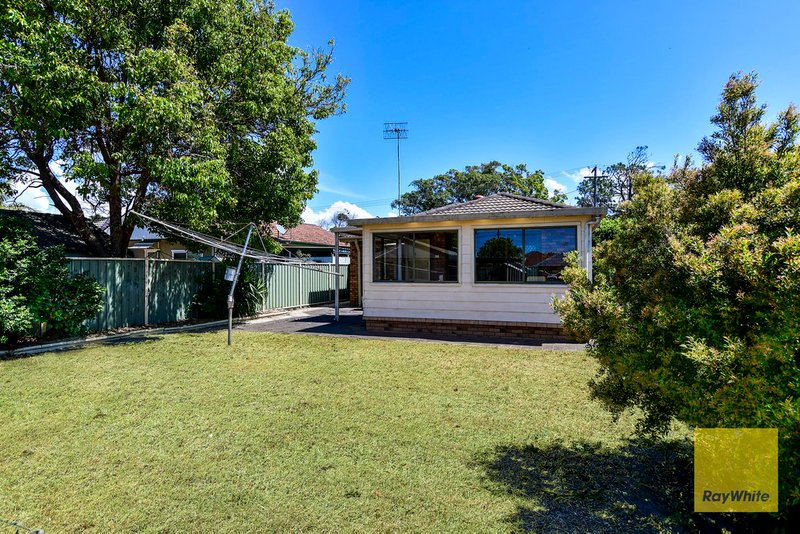 Photo - 30 Sydney Avenue, Umina Beach NSW 2257 - Image 13