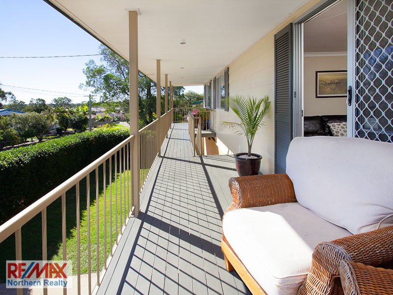 Photo - 30 Tamarix St , Bray Park QLD 4500 - Image 3