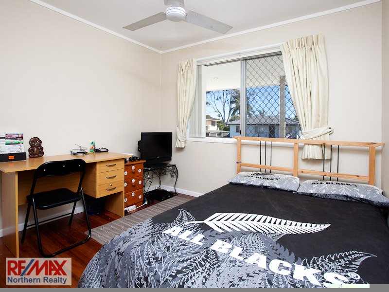 Photo - 30 Tamarix St , Bray Park QLD 4500 - Image 10