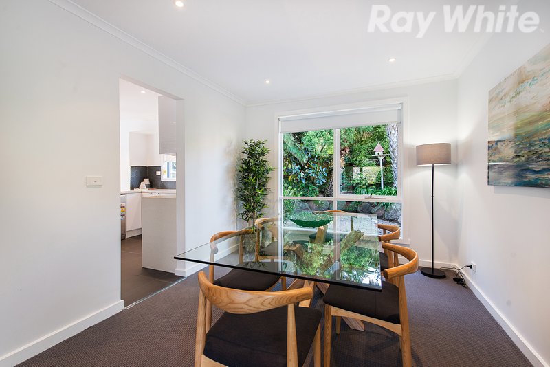 Photo - 30 Tarwin Drive, Croydon Hills VIC 3136 - Image 8
