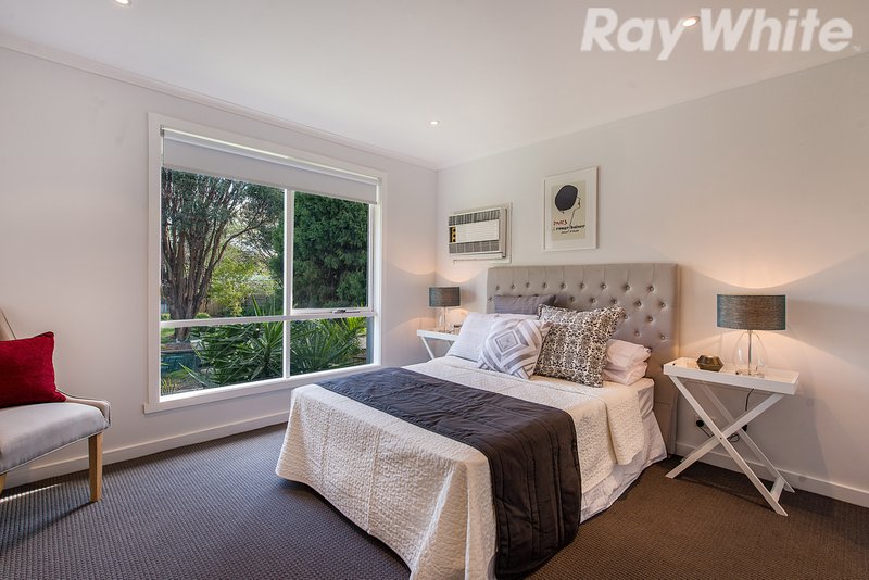 Photo - 30 Tarwin Drive, Croydon Hills VIC 3136 - Image 9