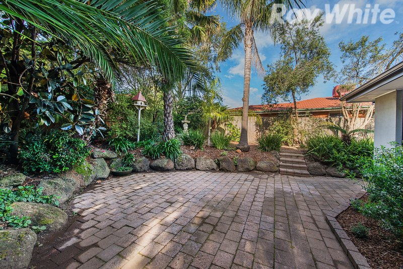 Photo - 30 Tarwin Drive, Croydon Hills VIC 3136 - Image 16