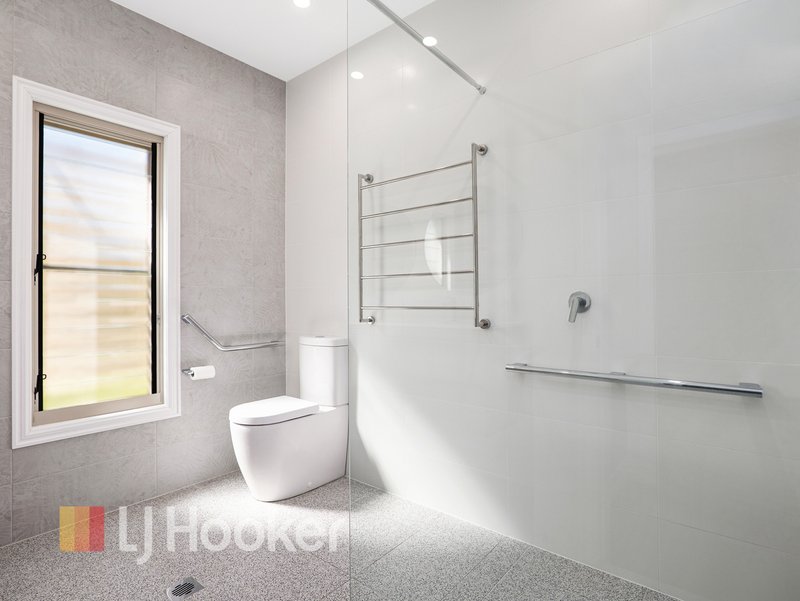 Photo - 30 Tea Tree Avenue, Aberglasslyn NSW 2320 - Image 11