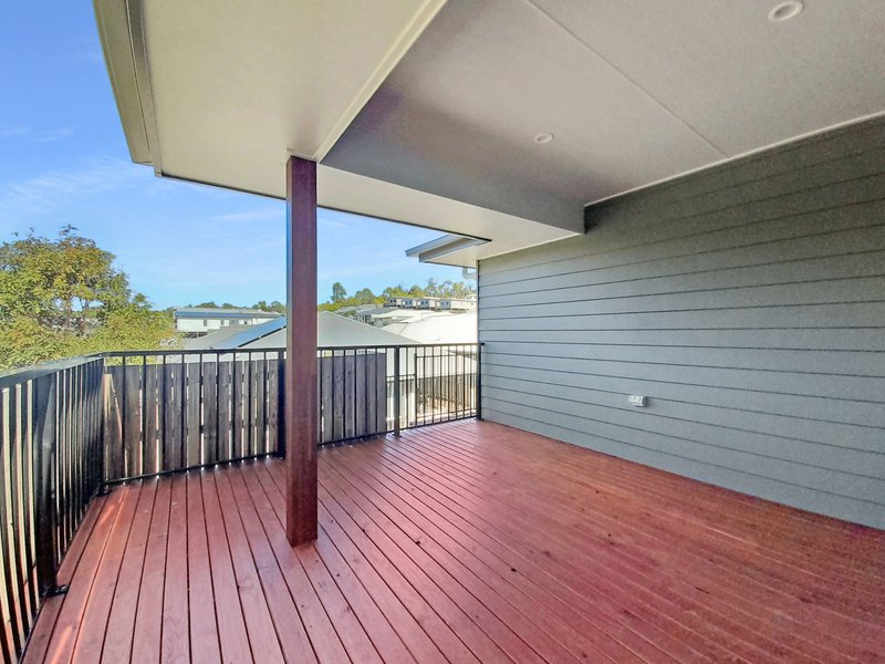 Photo - 30 Tejo Street, Holmview QLD 4207 - Image 9