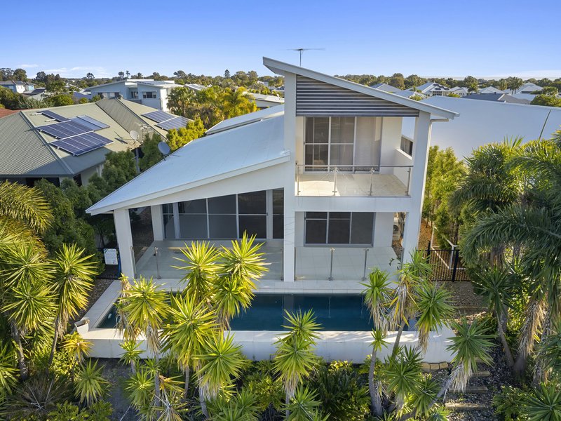 Photo - 30 The Peninsula , Banksia Beach QLD 4507 - Image 5