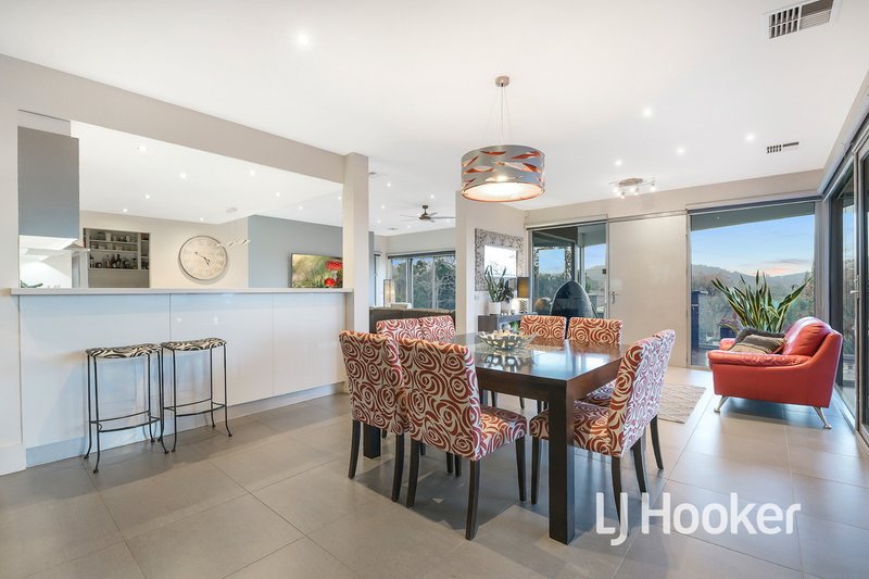 Photo - 30 Thwaites Road, Pakenham VIC 3810 - Image 11