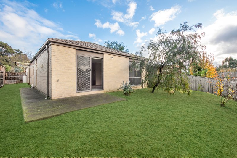 Photo - 30 Tipperary Circuit, Pakenham VIC 3810 - Image 10