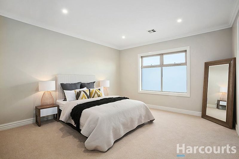 Photo - 30 Tobias Avenue, Glen Waverley VIC 3150 - Image 14