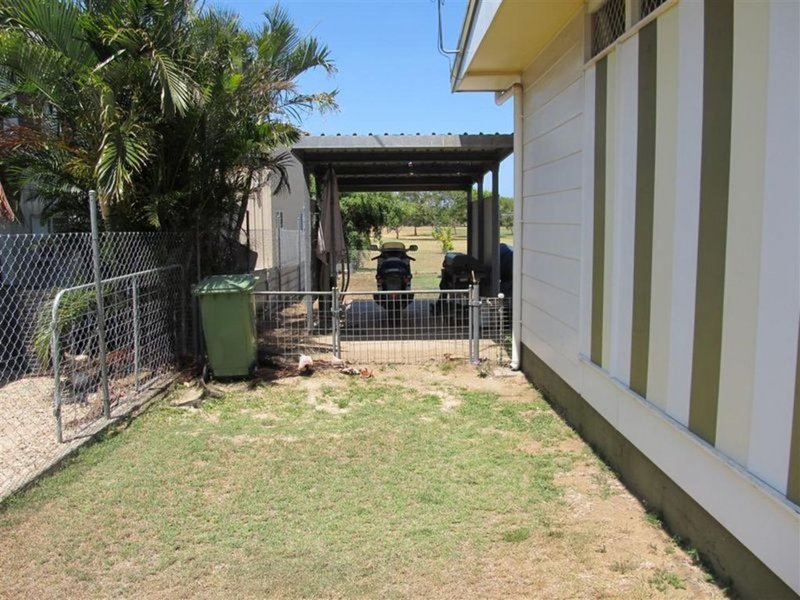 Photo - 30 Tollington Road, Bowen QLD 4805 - Image 16